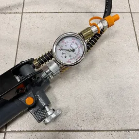 насос гидравлический с манометром 0,5л (арт. 3.725)